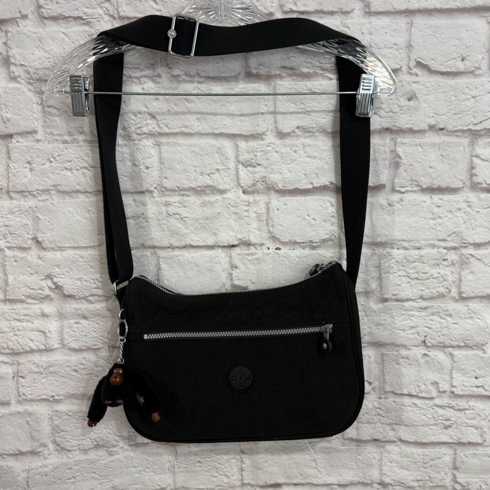 Kipling Sara Jane Crossbody Bag w/ gorilla nylon great cons adj strap